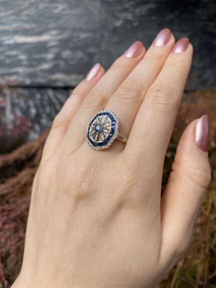Inel Art Deco din aur de 18k cu safire si diamante naturale