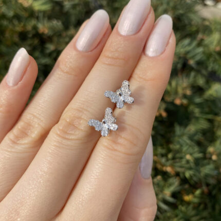 Cercei fluturasi din aur alb de 18k cu diamante naturale