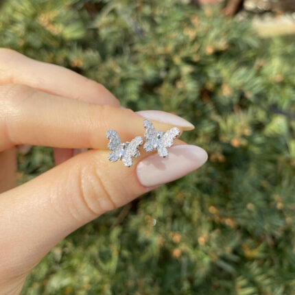 Cercei fluturasi din aur alb de 18k cu diamante naturale