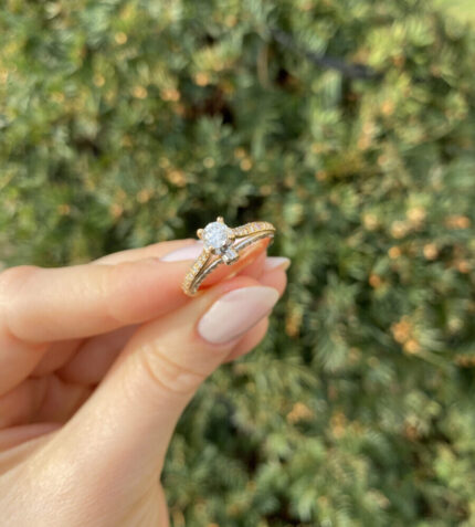 Inel de logodna din aur de 18k cu diamante naturale