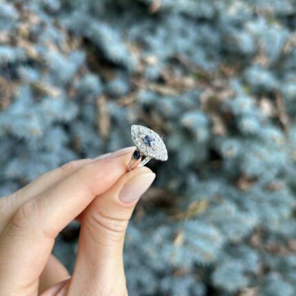 Inel Art Deco din platina si aur alb de 18k cu safire si diamante naturale