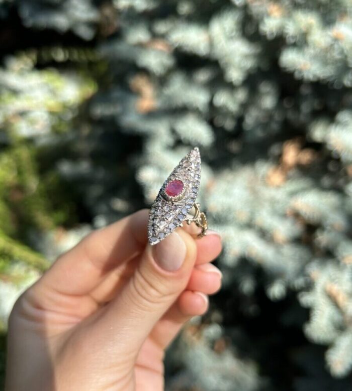 Inel marchiza vintage din aur de 14k cu rubin si diamante naturale