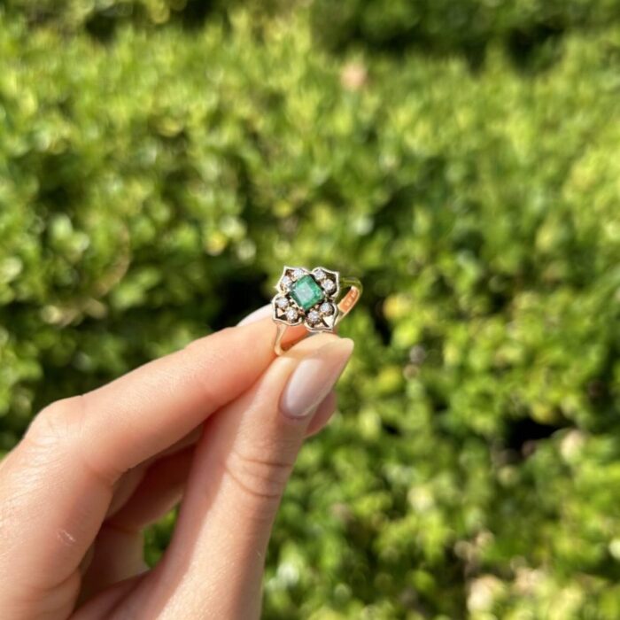 Inel vintage din aur de 14k cu smarald si diamante naturale