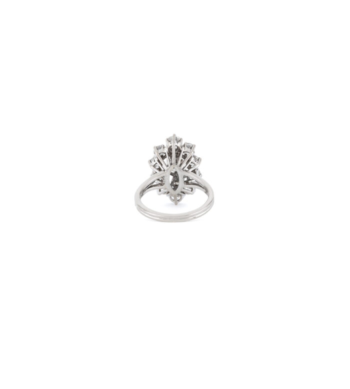 Inel vintage din aur alb de 18k cu diamante naturale