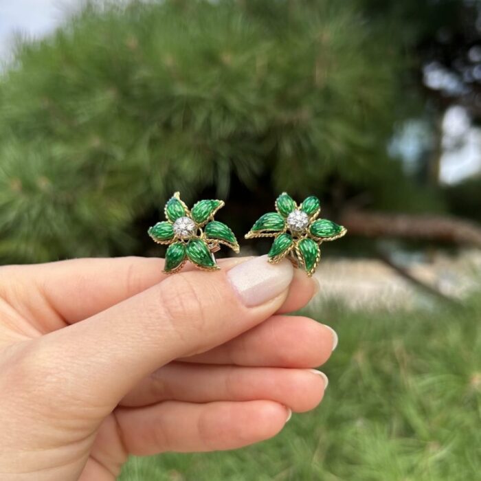Set din aur de 18k cu email verde si diamante naturale