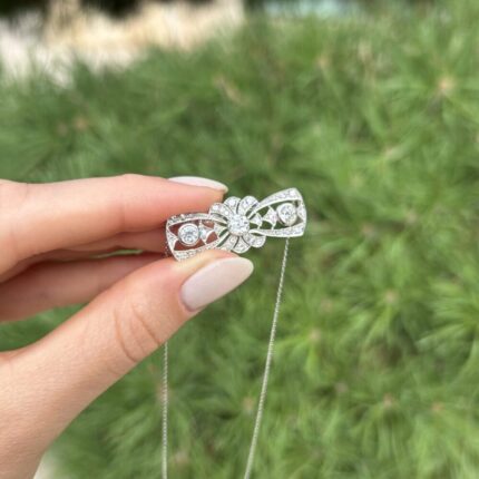 Colier vintage din aur alb de 18k cu diamante naturale