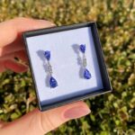 Cercei lungi din aur alb de 14k cu tanzanite si diamante naturale