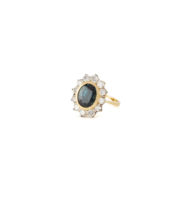 Inel din aur galben si alb de 18k cu safir si diamante naturale