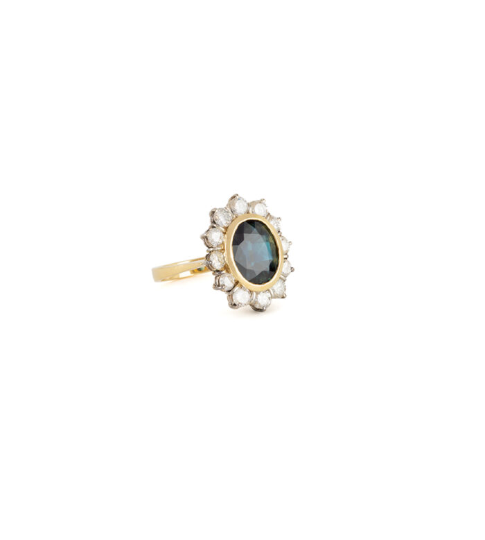 Inel din aur galben si alb de 18k cu safir si diamante naturale