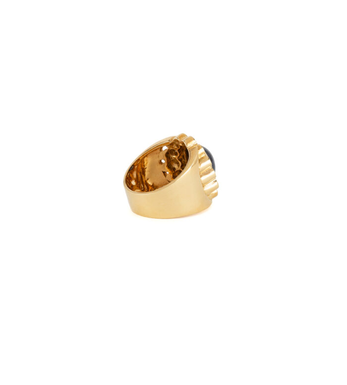 Inel din aur 18k ornat cu safir si diamante naturale