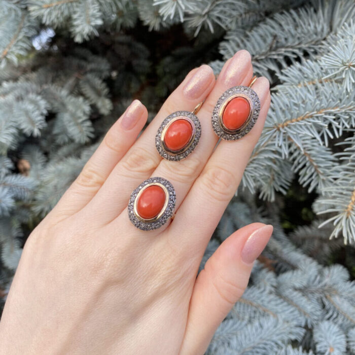 Set vintage din aur de 18k si argint, coral si diamante naturale