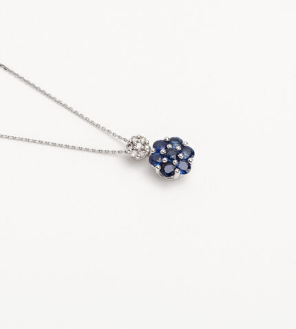 Pandant cu lantisor din aur alb de 18k cu safire si diamante naturale