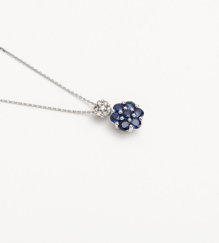 Pandant cu lantisor din aur alb de 18k cu safire si diamante naturale