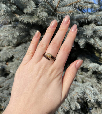 Inel sarpe din aur de 18k cu email si diamante naturale