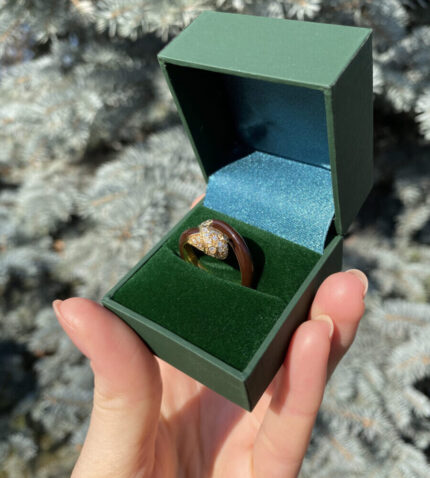 Inel sarpe din aur de 18k cu email si diamante naturale