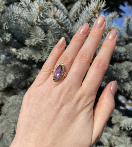 Inel vintage din aur de 18k cu spinel verneuil