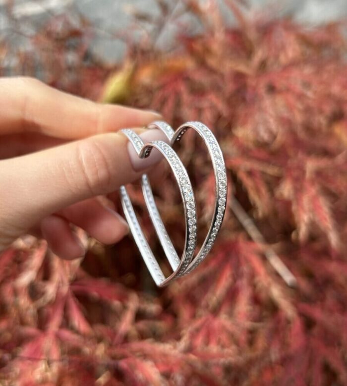 Cercei inima din aur alb de 18k cu diamante naturale de 5ct