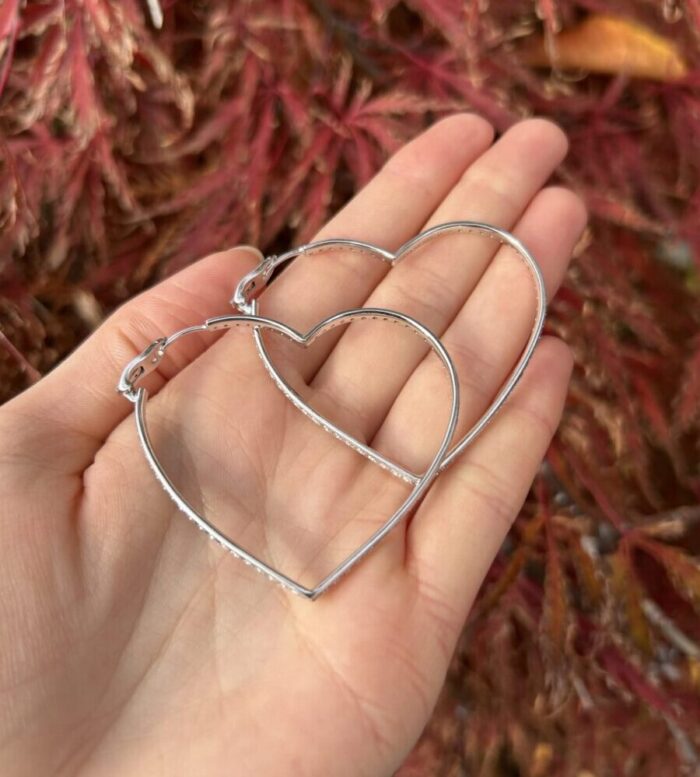 Cercei inima din aur alb de 18k cu diamante naturale de 5ct
