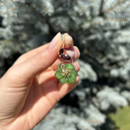 Set cercei si pandant din aur de 14k cu jad si granate naturale