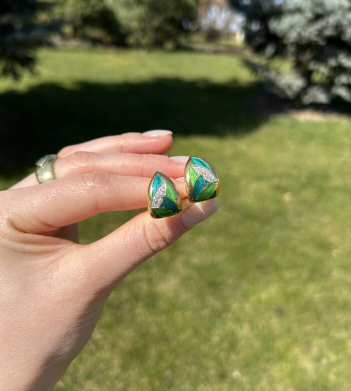 Set cercei si inel din aur de 18k cu email si diamante naturale