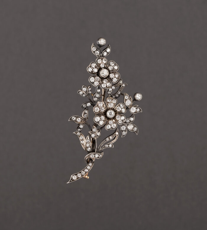 Brosa vintage din aur de 14k si argint cu diamante naturale