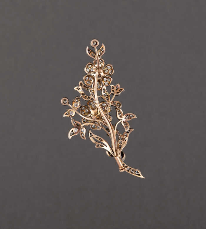 Brosa vintage din aur de 14k si argint cu diamante naturale
