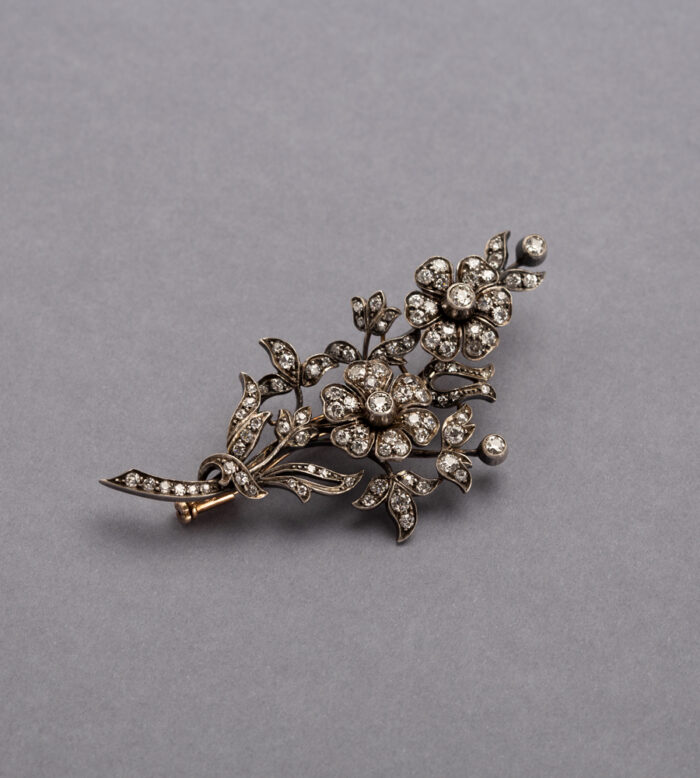 Brosa vintage din aur de 14k si argint cu diamante naturale