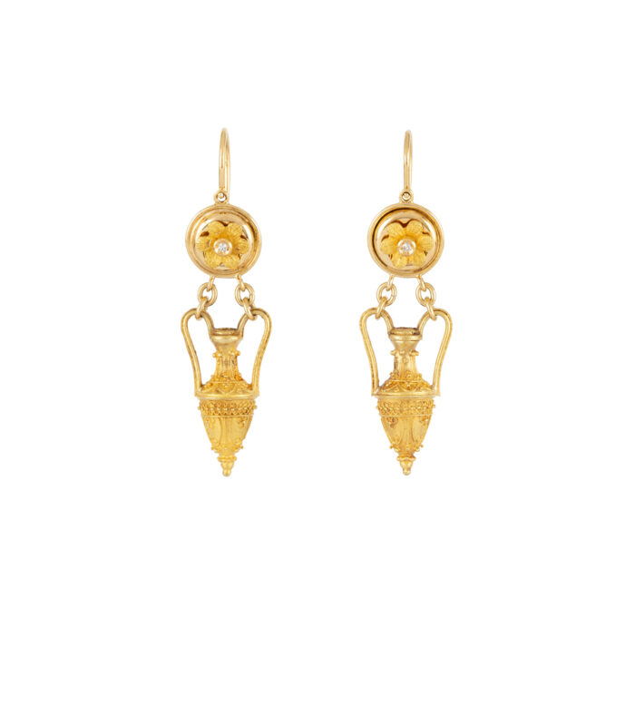 Cercei lungi vintage cu anfora din aur de 18k si diamante naturale