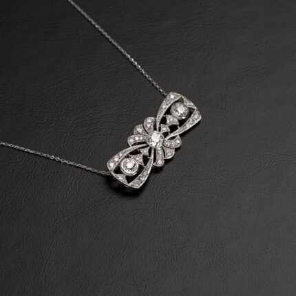 Colier vintage din aur alb de 18k cu diamante naturale