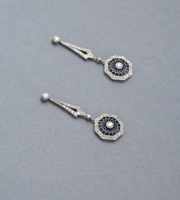 Cercei lungi autentici Art Deco din platina cu email si diamante naturale