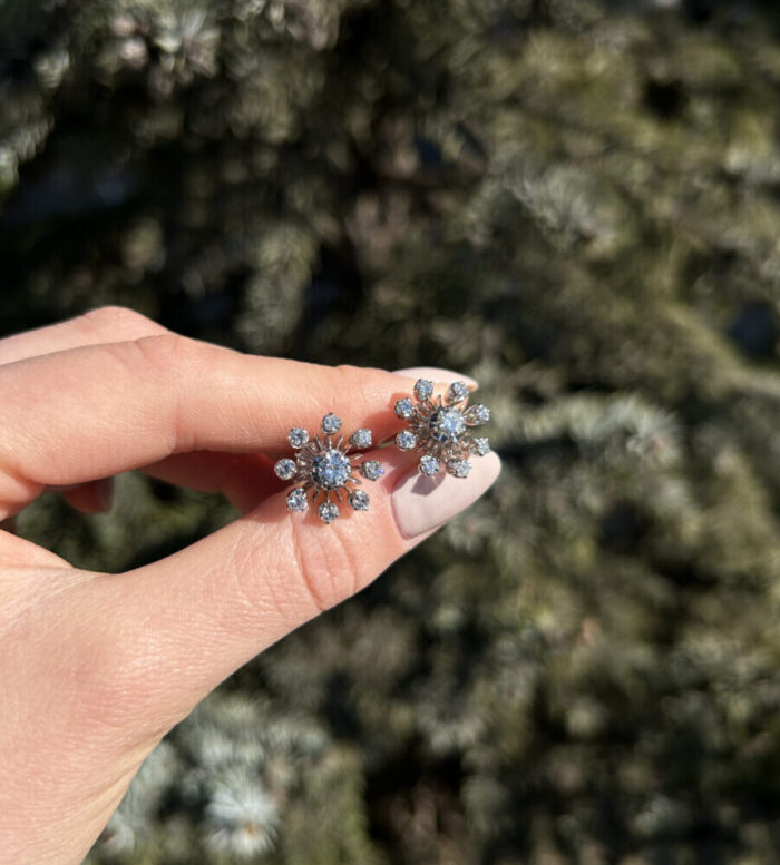 Cercei din aur alb de 18k cu diamante naturale