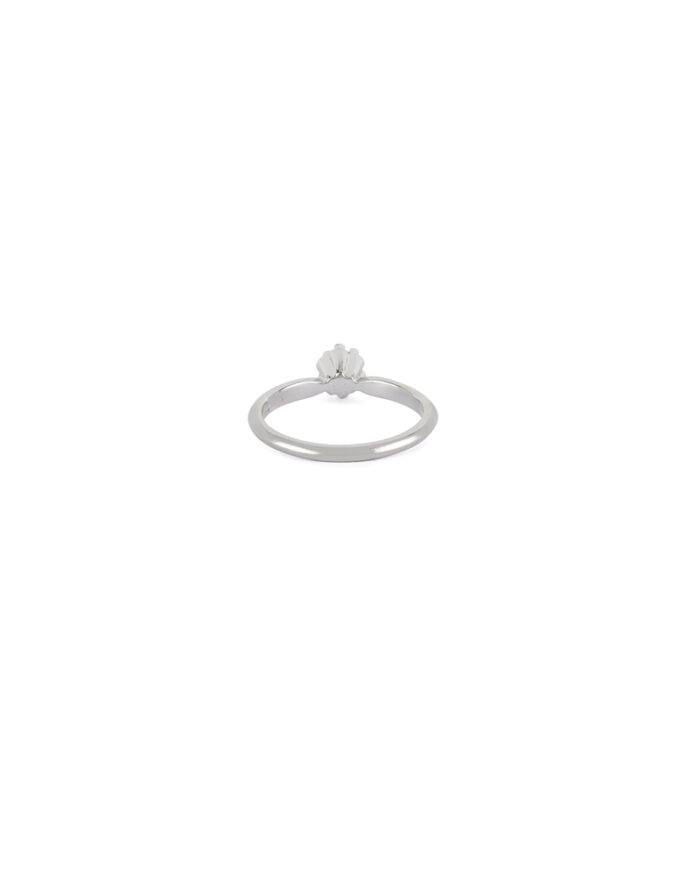 Inel solitar din aur alb de 18k cu diamant natural