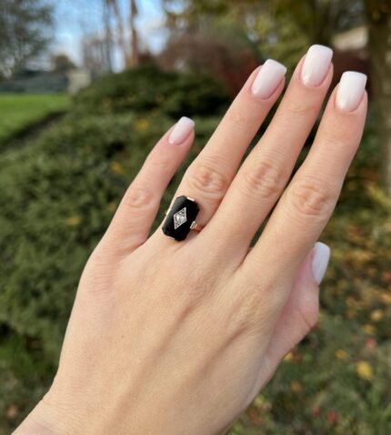 Inel authentic Art Deco din aur de 14k cu onix si diamant natural