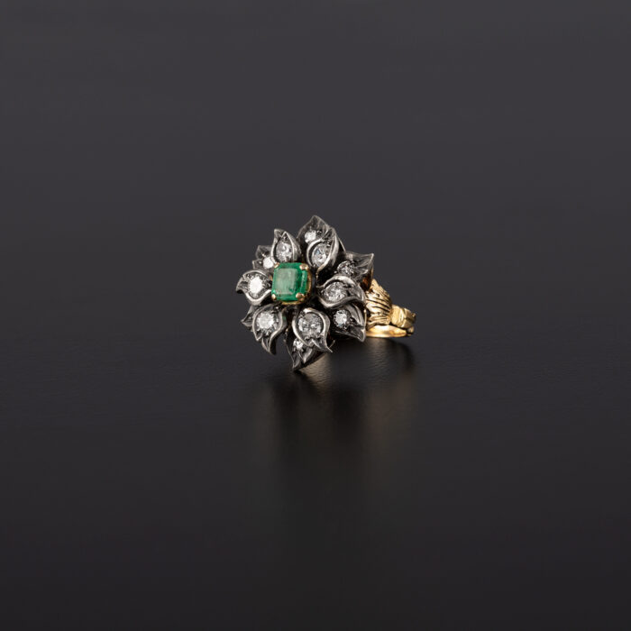 Inel vintage din aur de 18k si argint cu smarald si diamante naturale