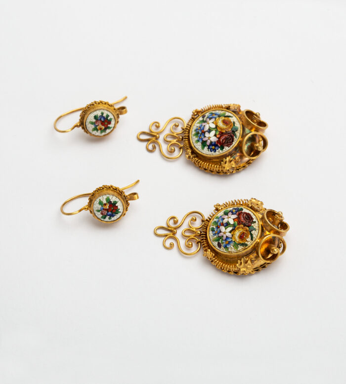 Cercei vintage 2 in 1 anii 1800 din aur de 18k cu micromozaic venetian