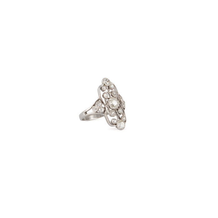 Inel autentic Art Deco din platina cu diamante naturale