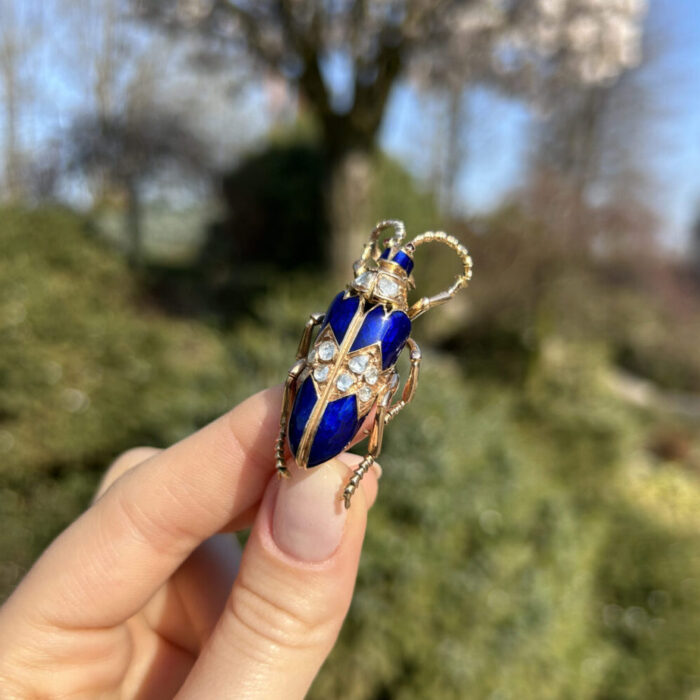 Brosa vintage din aur de 14k cu email cobalt si diamante naturale
