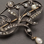 Brosa-pandant Art Nouveau din aur de 18k si argint cu perlute si diamante naturale