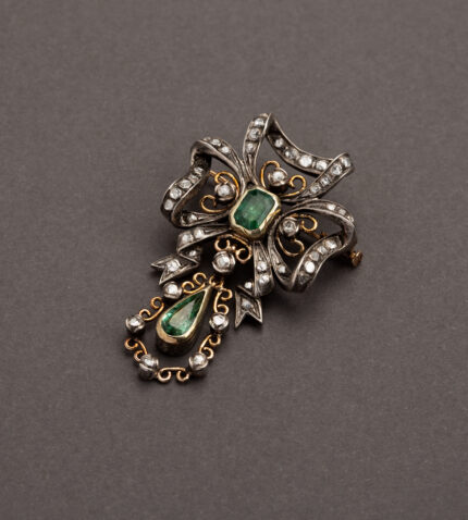 Brosa victoriana din aur de 18k si argint cu smaralde si diamante naturale