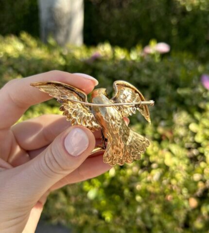 Brosa vultur vintage din aur de 14k 