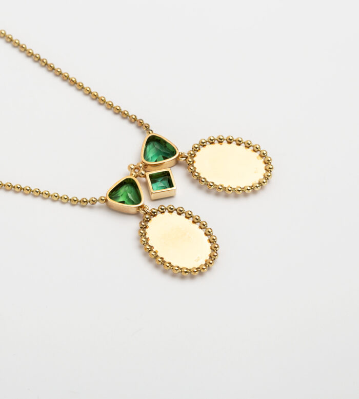 Colier vintage din aur de 14k cu pictura in email si turmalina verde