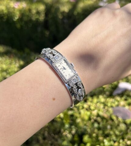 Bratara ceas Art Deco din aur alb de 18k cu diamante naturale