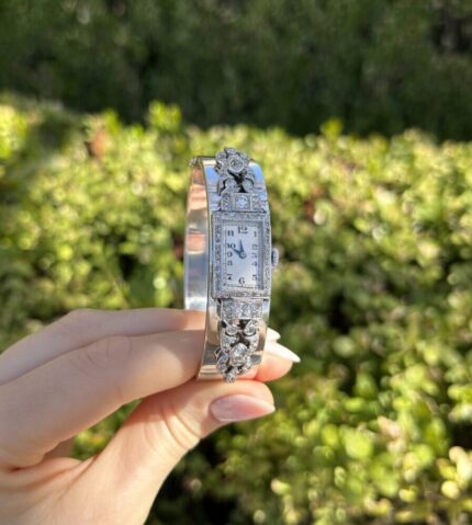 Bratara ceas Art Deco din aur alb de 18k cu diamante naturale