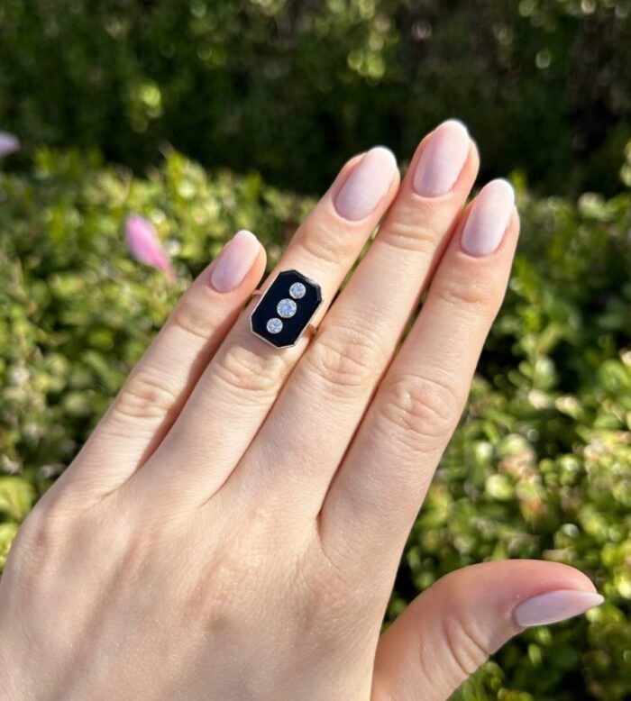 Inel autentic Art Deco din aur de 18k si platina cu onix si diamante naturale