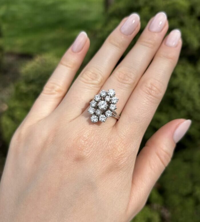 Inel vintage din aur alb de 18k cu diamante naturale