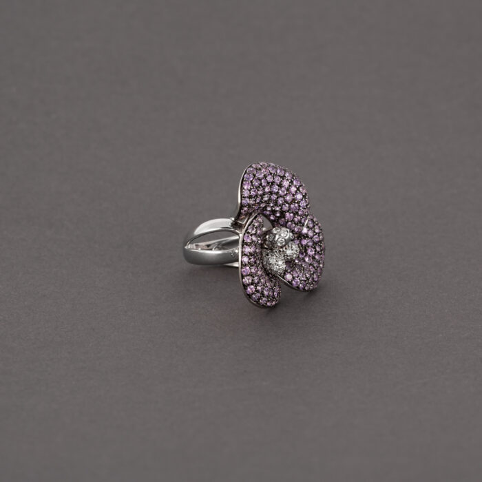 Set din aur alb de 18k cu safire si diamante naturale