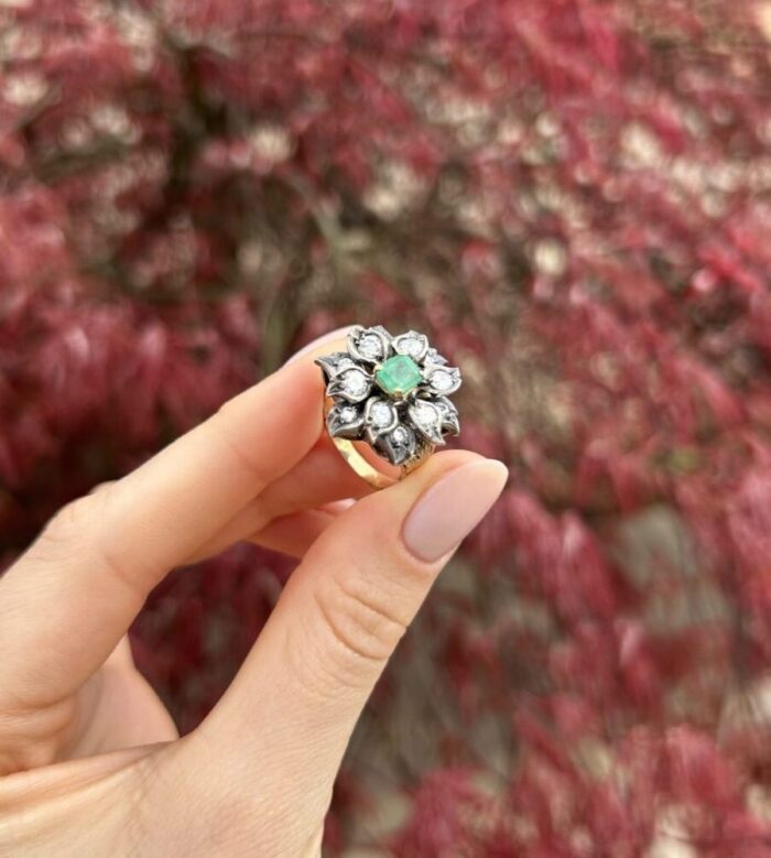 Inel vintage din aur de 18k si argint cu smarald si diamante naturale