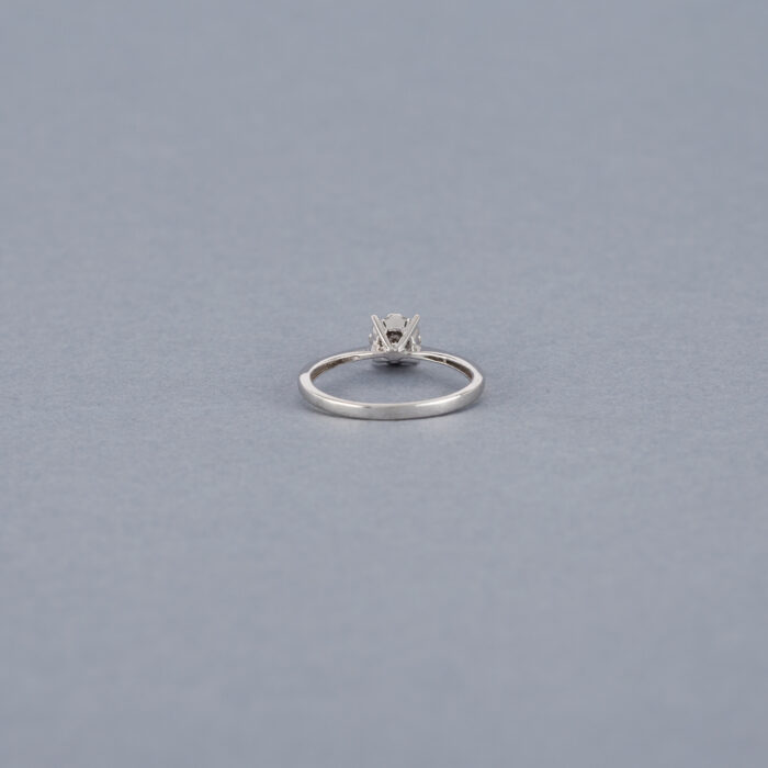 Inel din aur alb de 18k cu diamante naturale